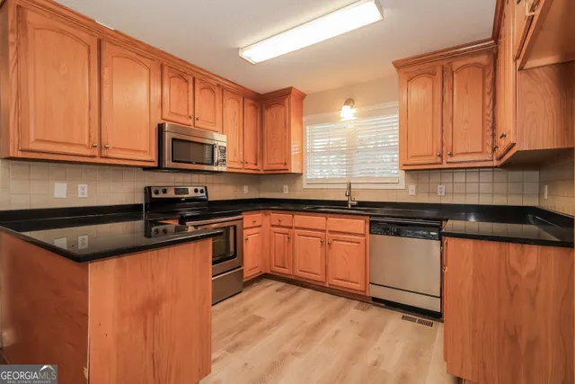 $1,935 | 13 Windrush Drive, White, GA 30184