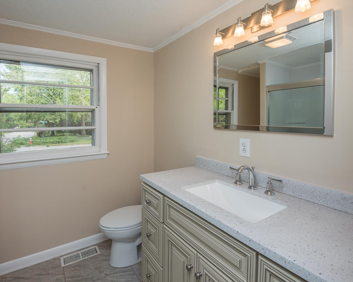 106 Crest Road Cary, NC 27513 - Photo 12 of 22 Master Bath/Spa