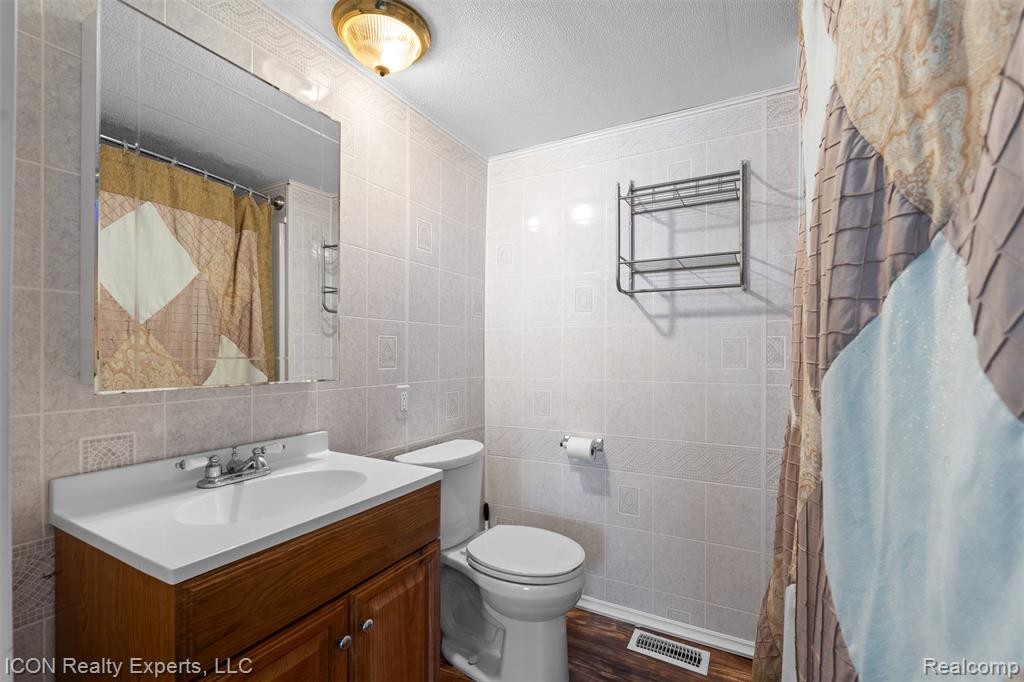 13620 Gilbert Road Allenton, MI 48002 - Photo 25 of 47