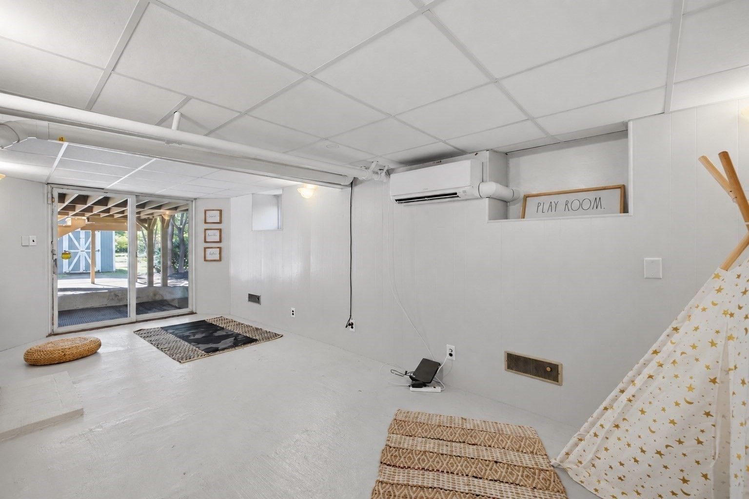 18 Middle Street Lexington, MA 02421 - Photo 30 of 42 Gallery Image 30