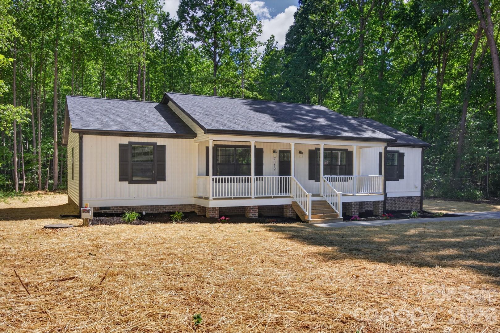7312 Davis Country Road Randleman, NC 27317 - Photo 3 of 48