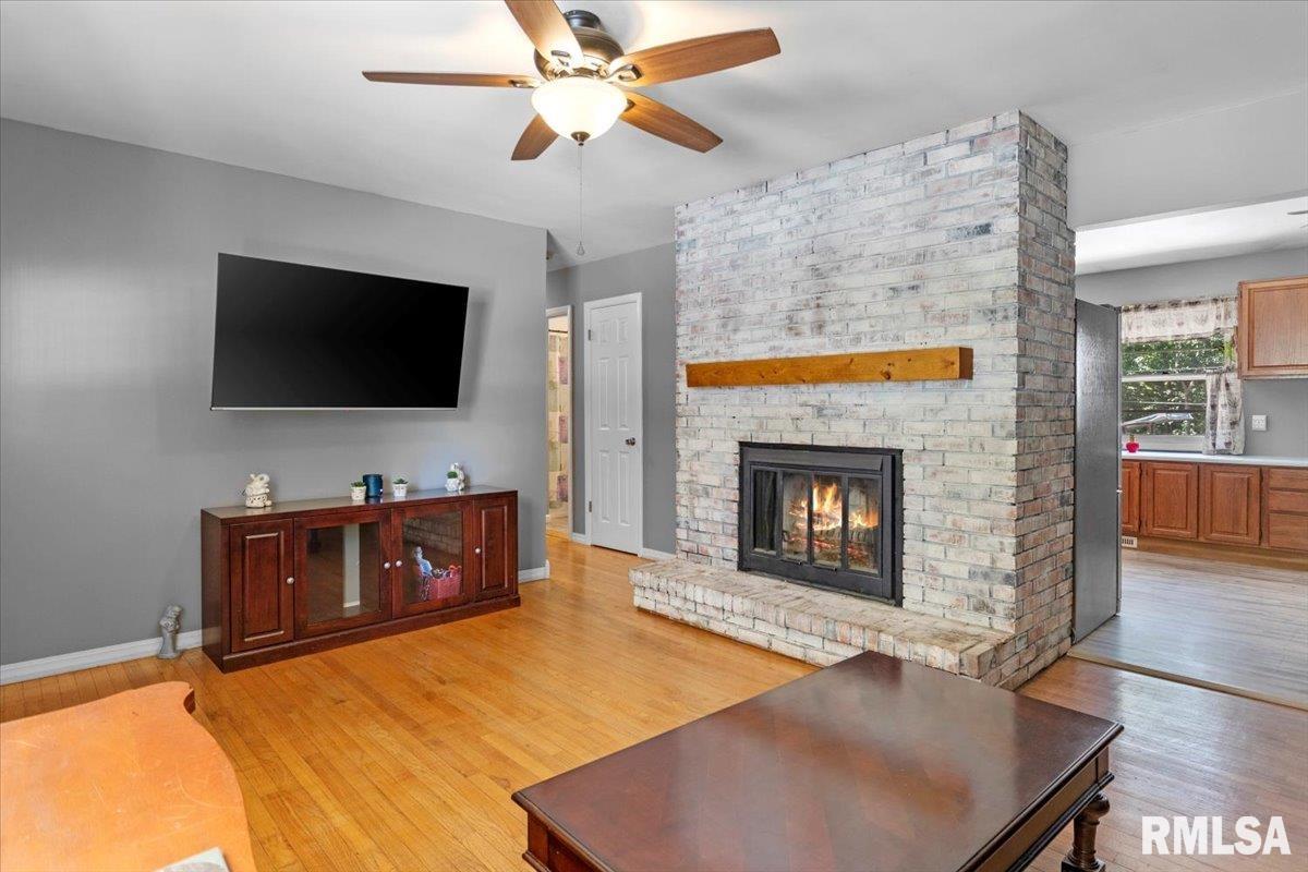 118 Dawn Drive Springfield, IL 62702 - Photo 11 of 44 Gallery Image 11