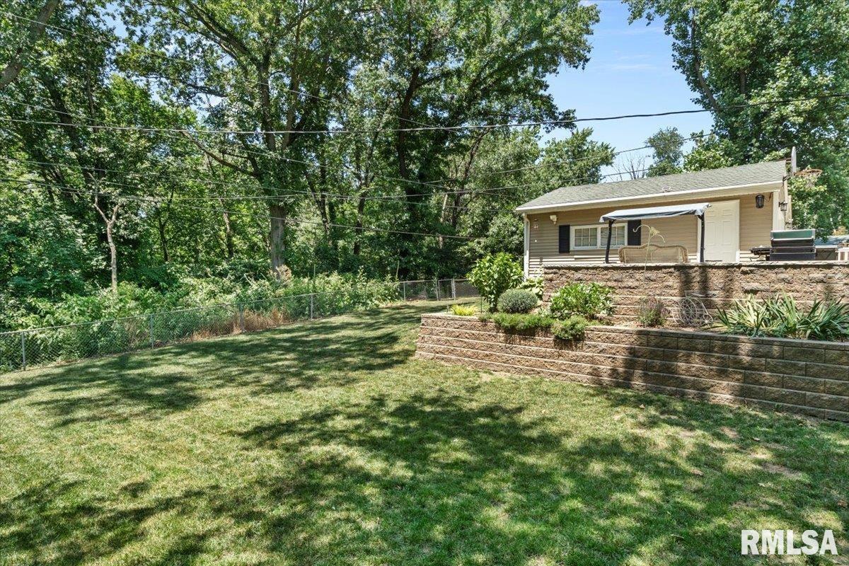 118 Dawn Drive Springfield, IL 62702 - Photo 40 of 44 Gallery Image 40