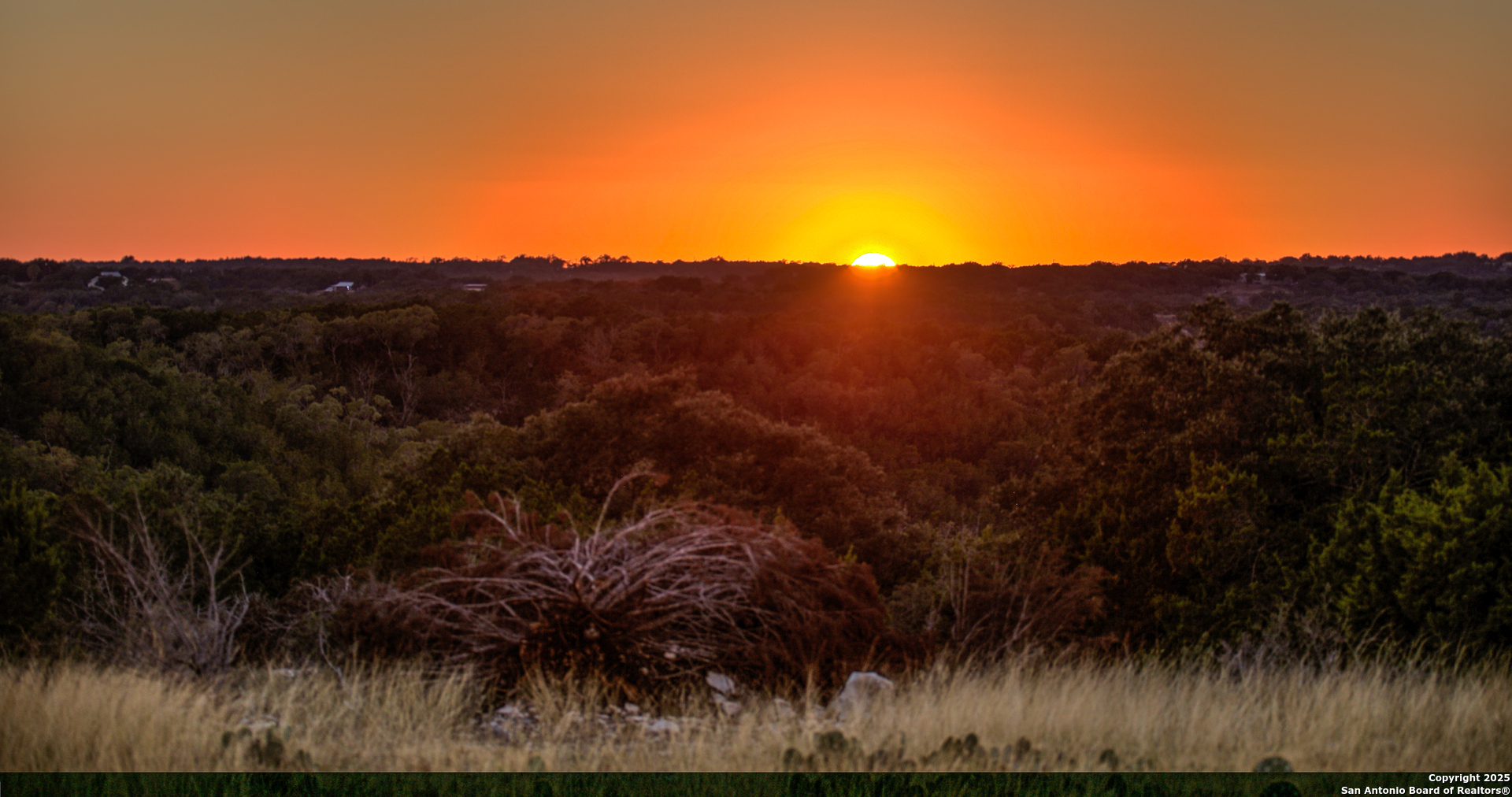 380 Holiday Road Comfort, TX 78013 - Photo 16 of 19 a view of a city
