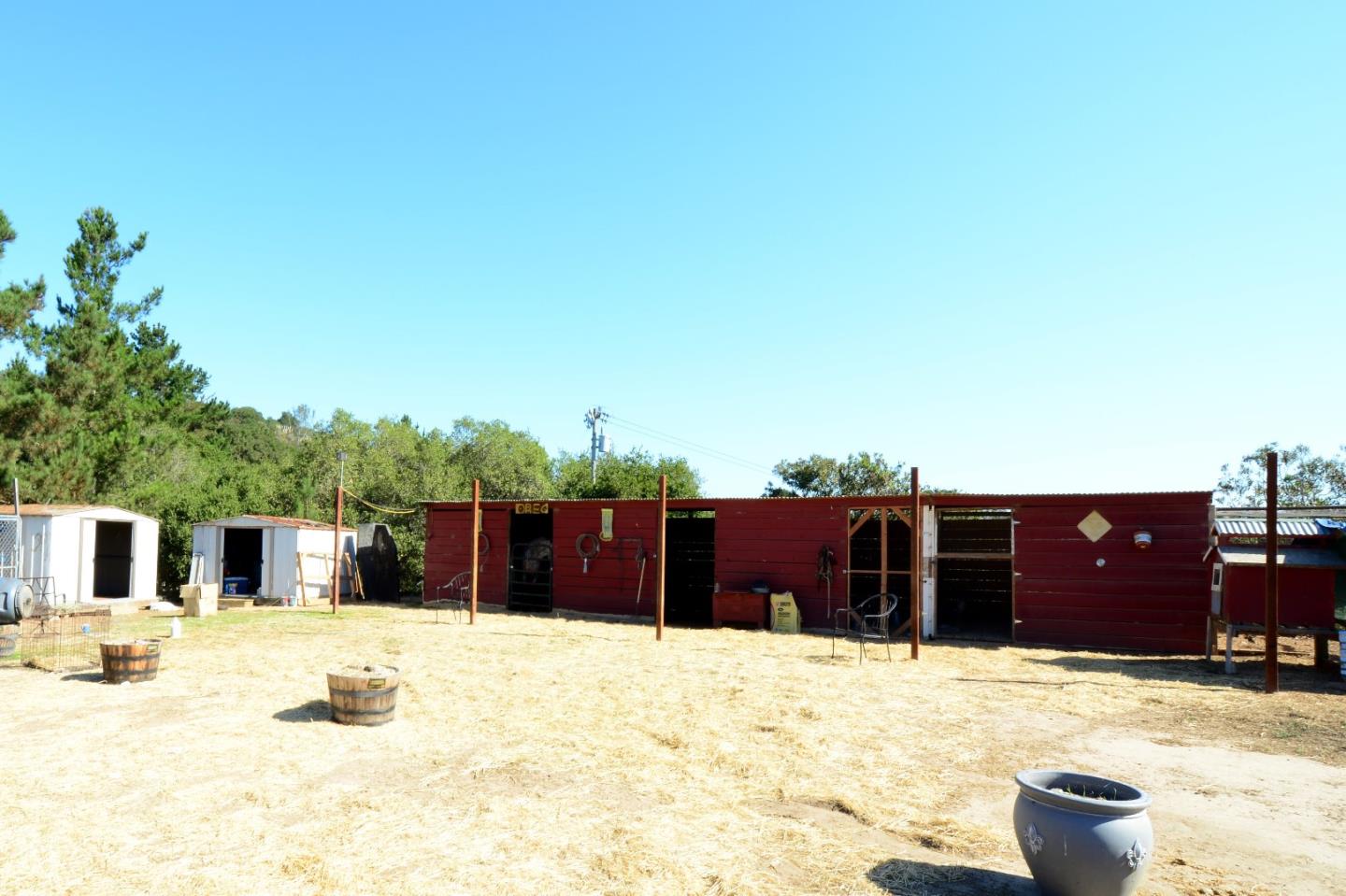18757 Moro Road Prunedale, CA 93907 - Photo 20 of 36 Gallery Image 20