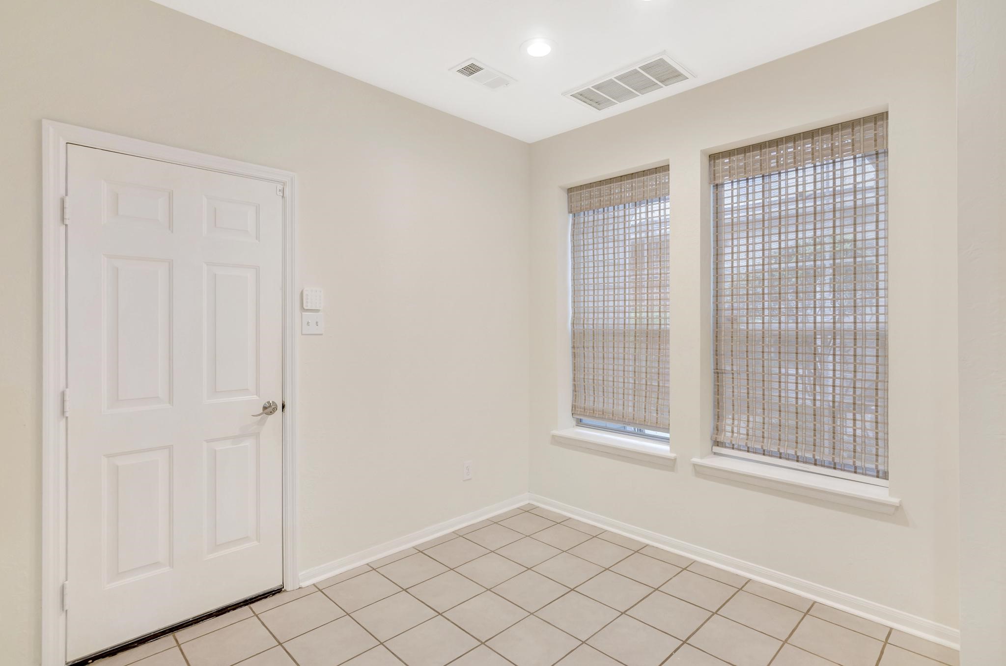 100 South Piper Trace Spring, TX 77381 - Photo 19 of 31