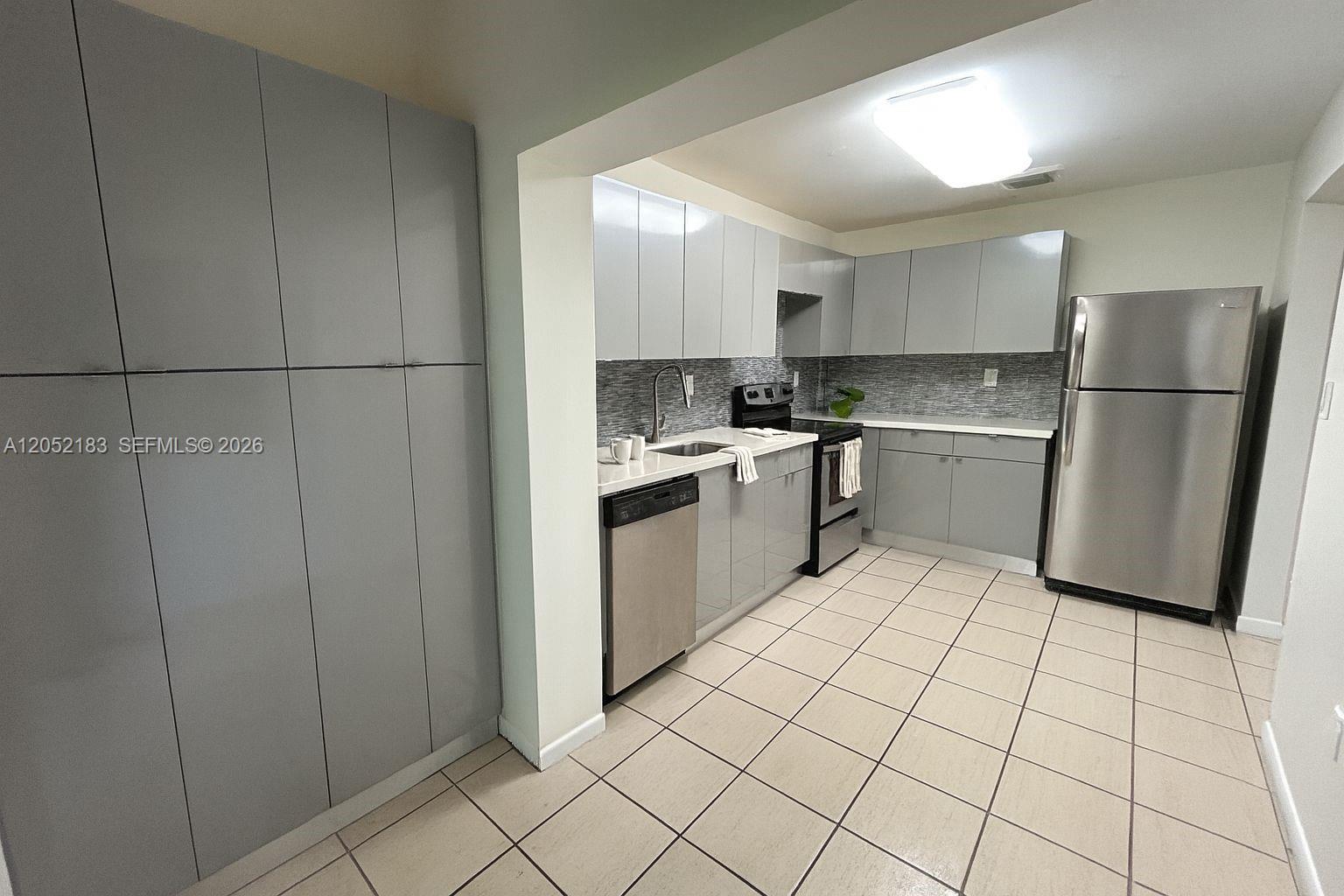 11047 Southwest 154th Court Miami, FL 33196 - Photo 11 of 60