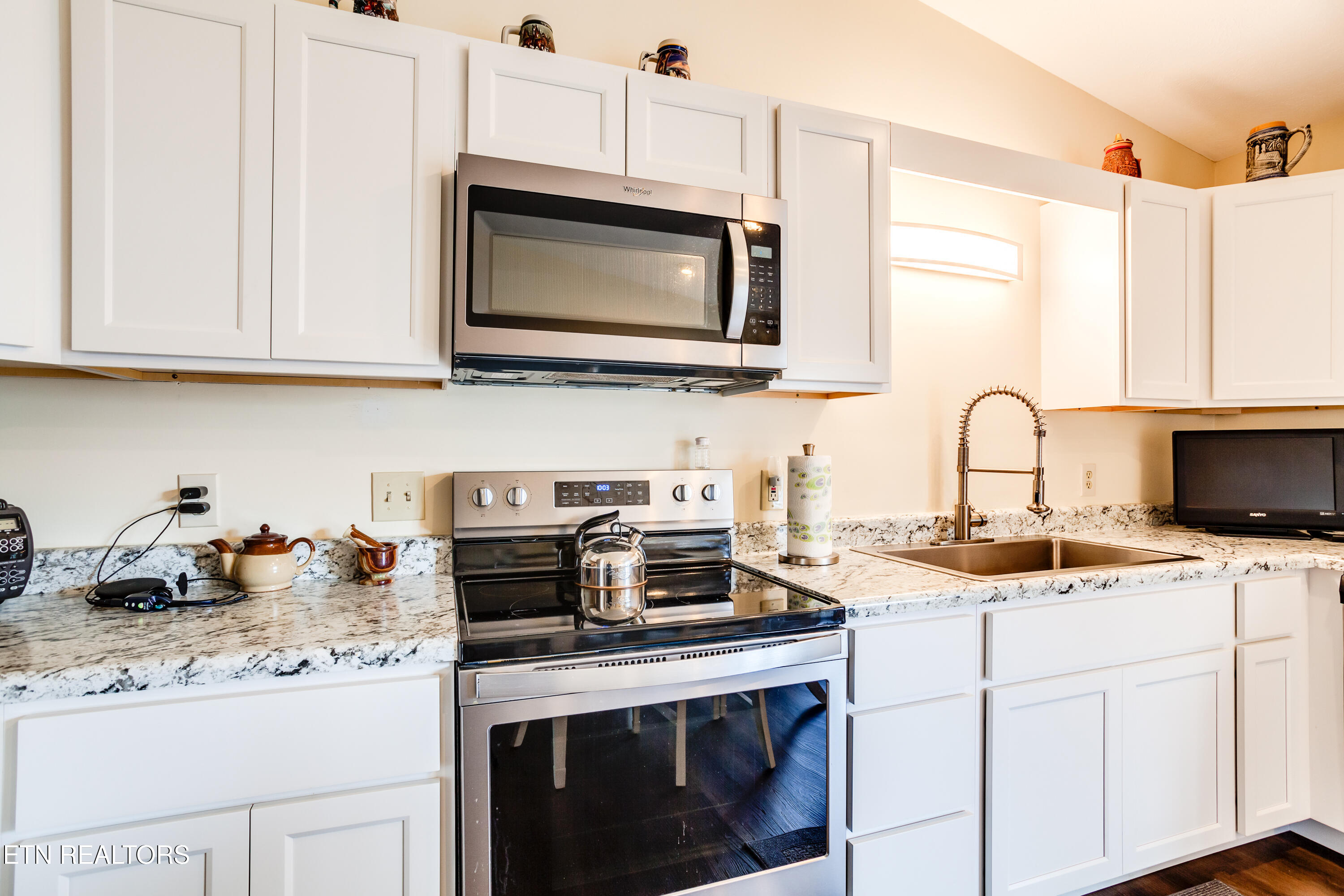 7312 Clarendon Road Powell, TN 37849 - Photo 13 of 35 13 Kitchen