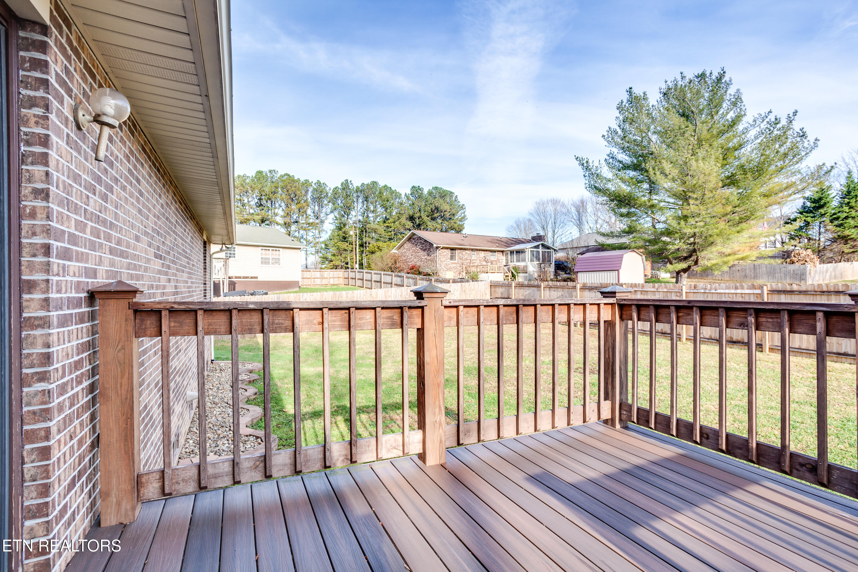 7312 Clarendon Road Powell, TN 37849 - Photo 28 of 35 28 Back Deck