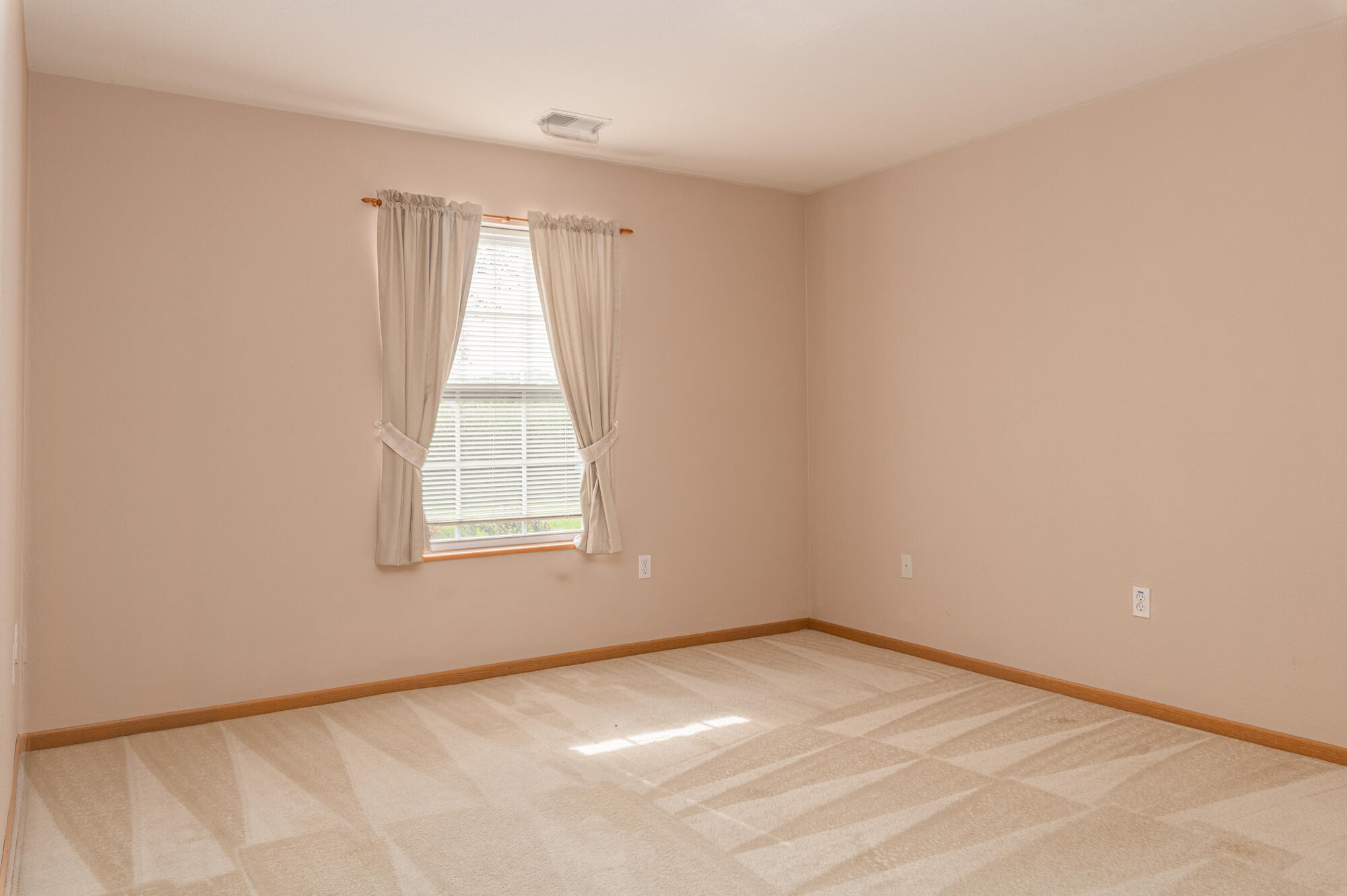 210 East Remer Road Elkhorn, WI 53121 - Photo 12 of 15 210_Remer_#104-015