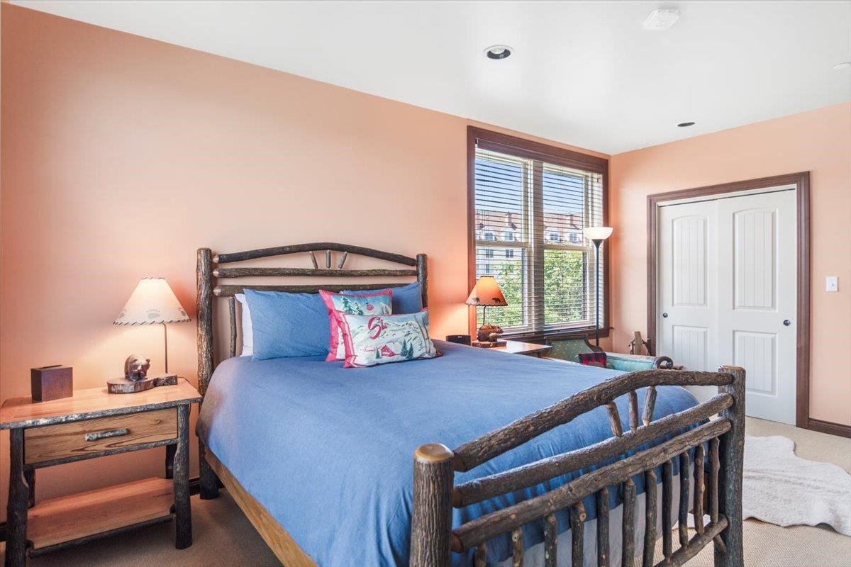 43 Middle Ridge Road, Unit 415 South Londonderry, VT 05155 - Photo 15 of 28