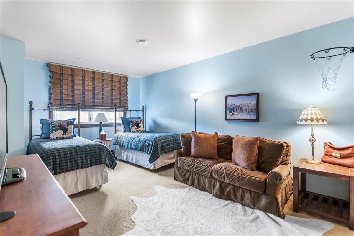 43 Middle Ridge Road, Unit 415 South Londonderry, VT 05155 - Photo 19 of 28