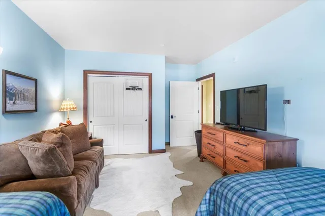 $1,700,000 | 43 Middle Ridge Road, Unit 415, South Londonderry, VT 05155