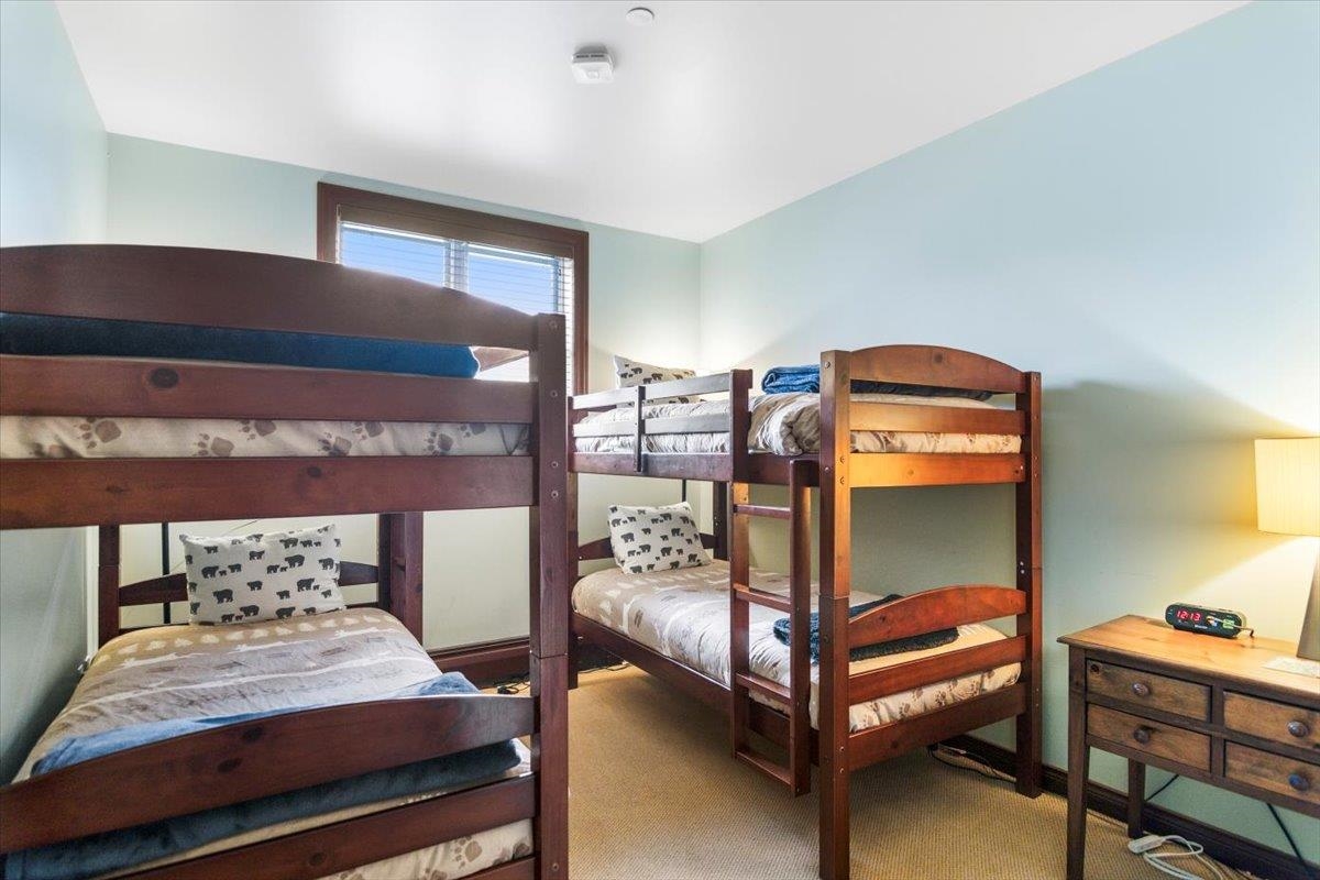 43 Middle Ridge Road, Unit 415 South Londonderry, VT 05155 - Photo 23 of 28