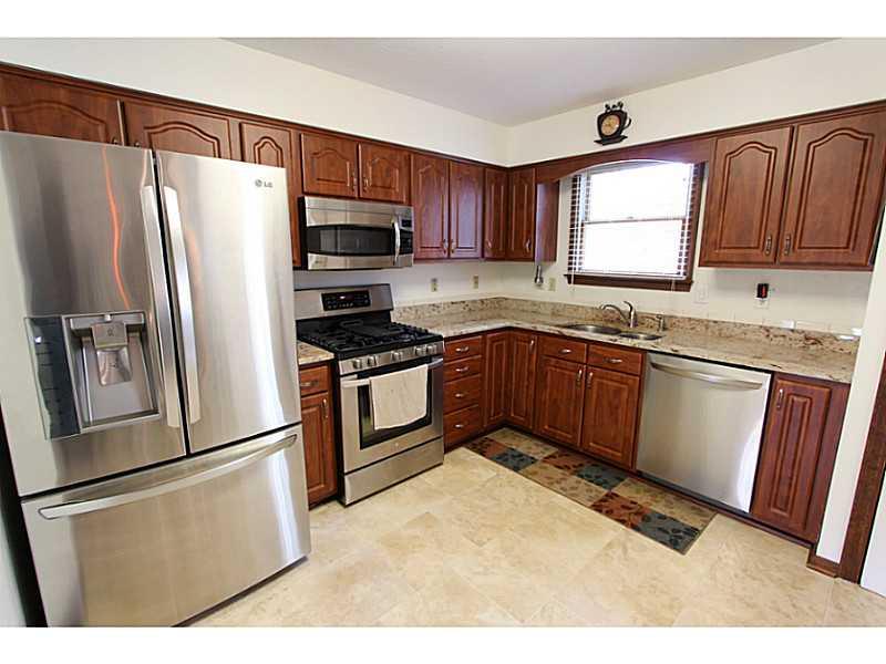 915 Sebring Road Beaver, PA 15009 - Photo 3 of 18 Kitchen.