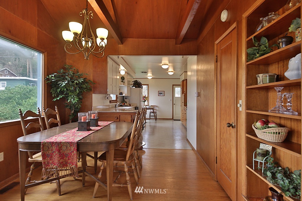 4865 Marshall Road Clinton, WA 98236 - Photo 11 of 25 Gallery Image 11
