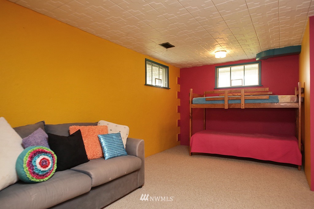 4865 Marshall Road Clinton, WA 98236 - Photo 21 of 25 Gallery Image 21