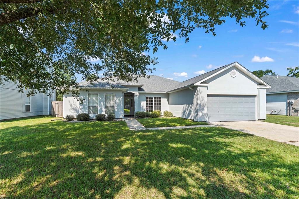 1549 Hunter's Point Road Slidell, LA 70460 - Photo 1 of 21 Gallery Image 1