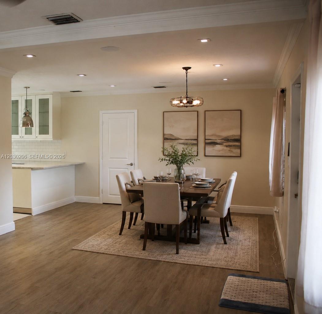 6530 Southwest 43rd Street Miami, FL 33155 - Photo 6 of 12 Gallery Image 6