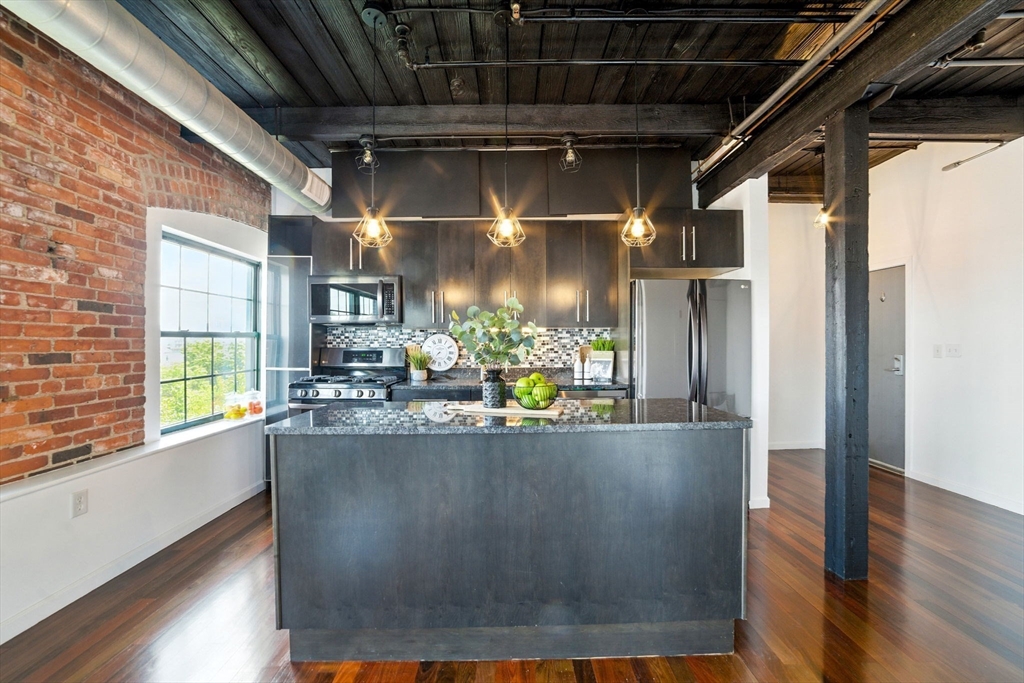 210 Broadway, Unit 406 Everett, MA 02149 - Photo 9 of 33