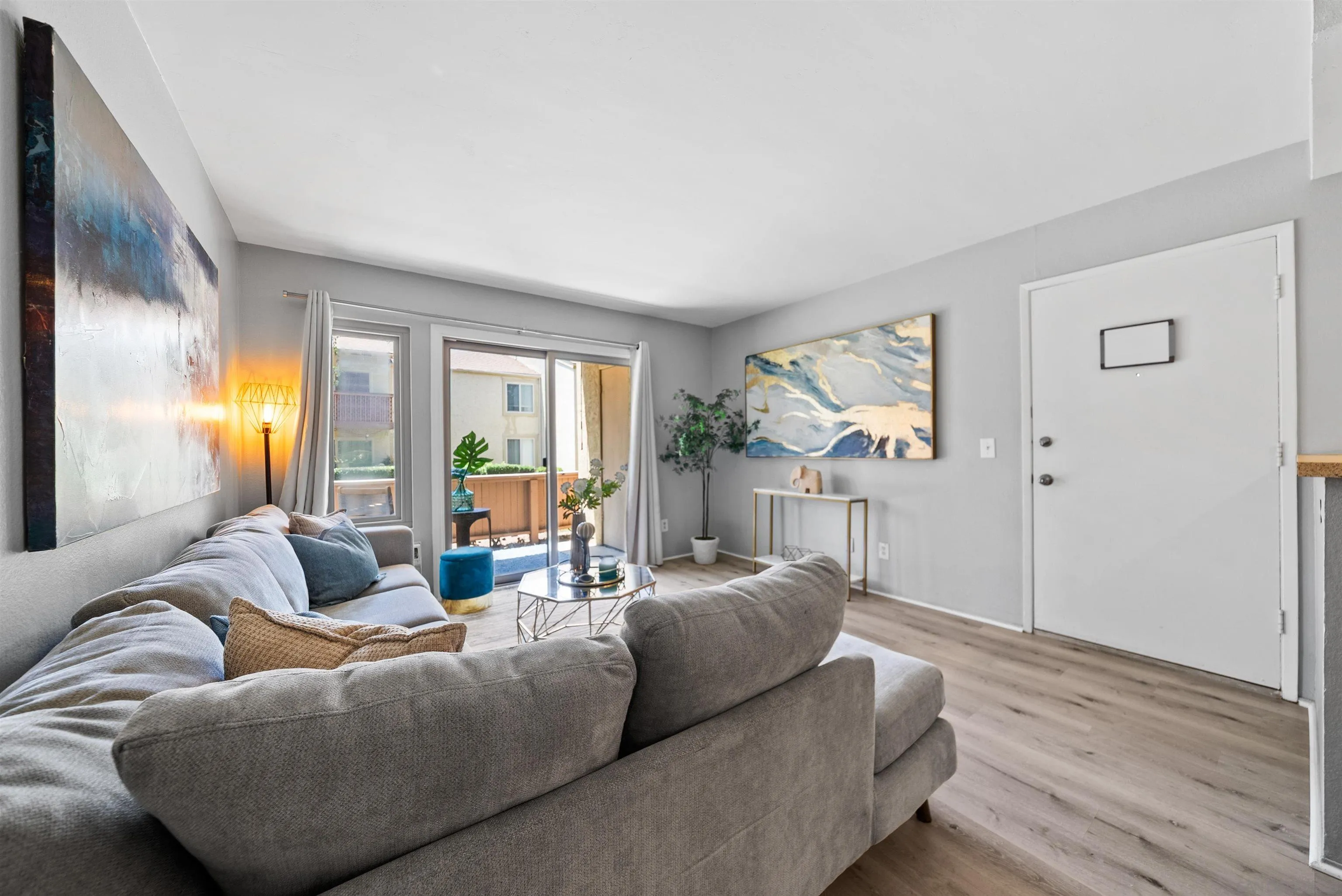 5910 Rancho Mission Road, Unit 37 San Diego, CA 92108 - Photo 17 of 46 Gallery Image 17