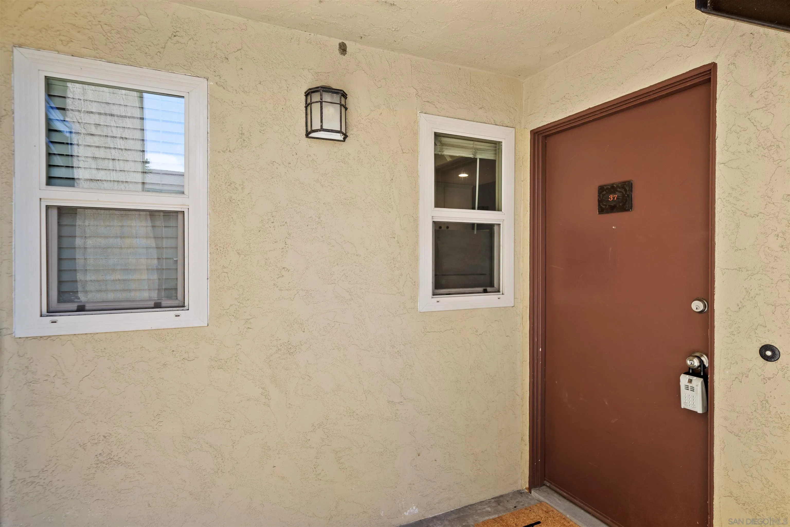 5910 Rancho Mission Road, Unit 37 San Diego, CA 92108 - Photo 22 of 46 Gallery Image 22