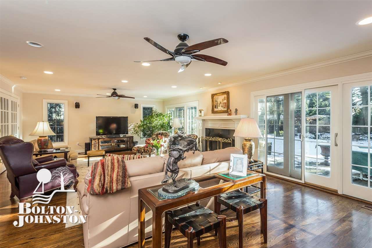 193 Stephens Road Grosse Pointe Farms, MI 48236 - Photo 13 of 39