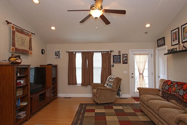 651 Rowan Road White Sulphur Springs, WV 24986 - Photo 9 of 31 Gallery Image 9