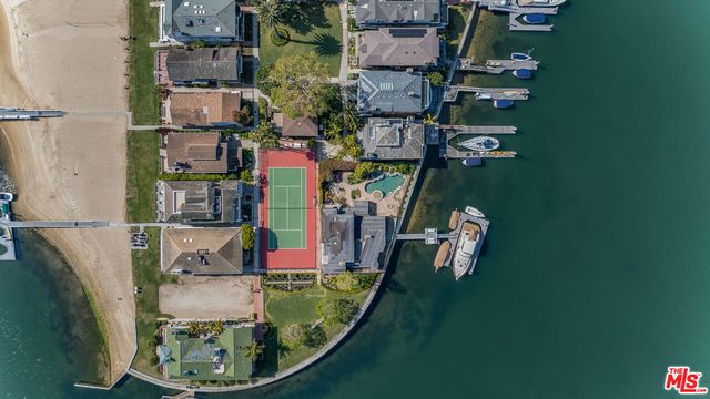 a view of entryway and hall