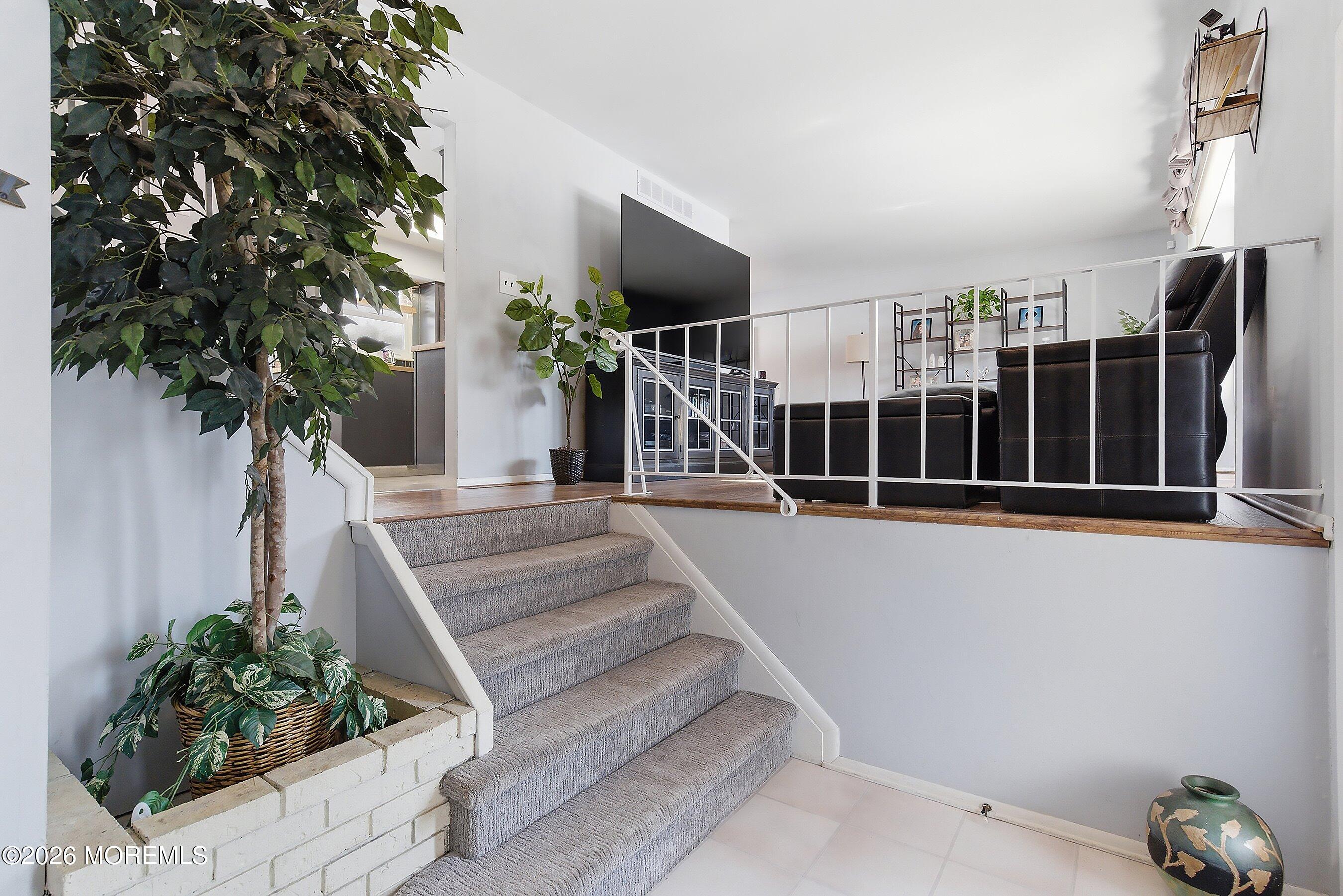 7 Colonial Court Howell, NJ 07731 - Photo 25 of 36 05-Foyer 1A