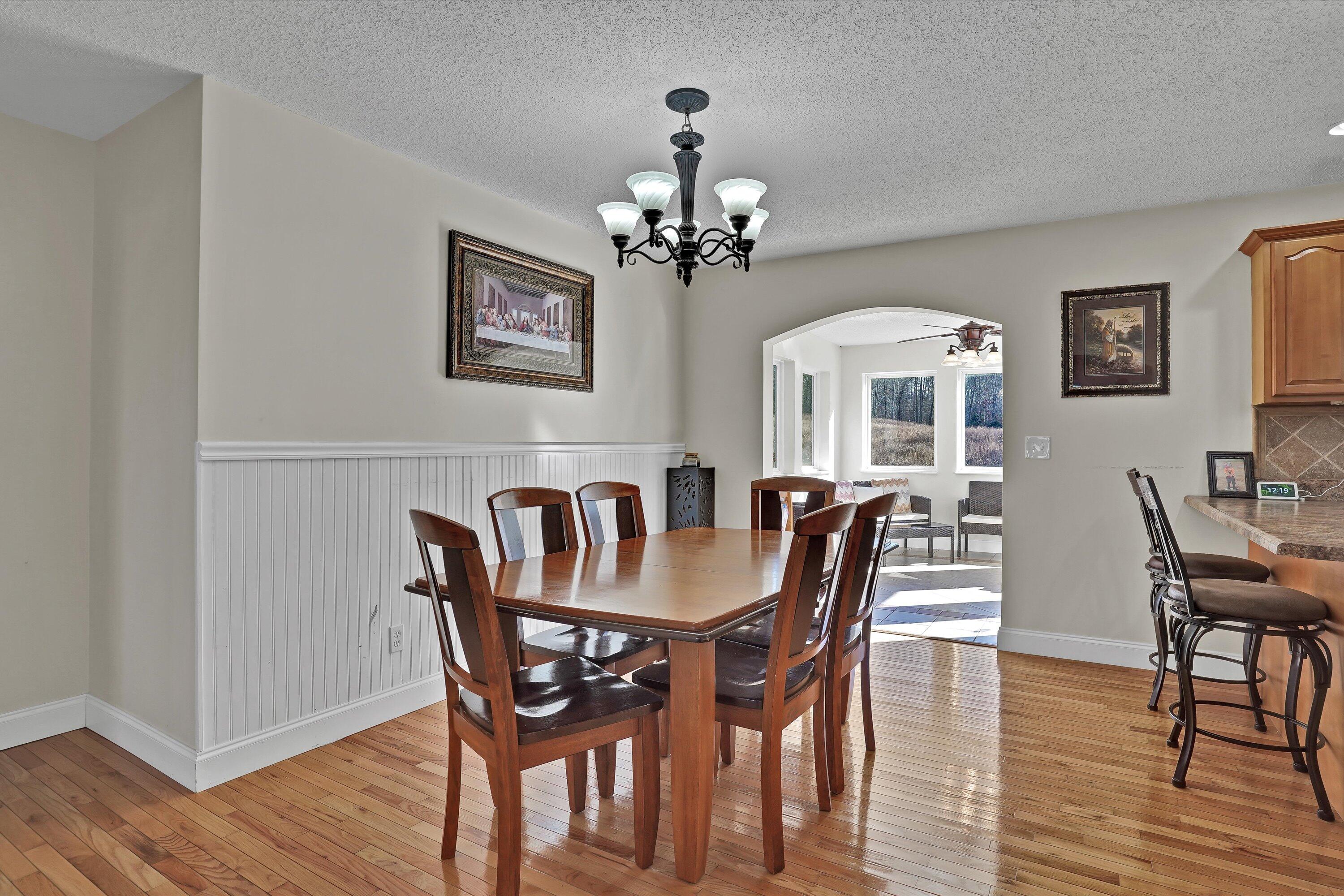 1911 Chinquipin Road Sneedville, TN 37869 - Photo 15 of 47 09-1911 Chinquipin Rd-9