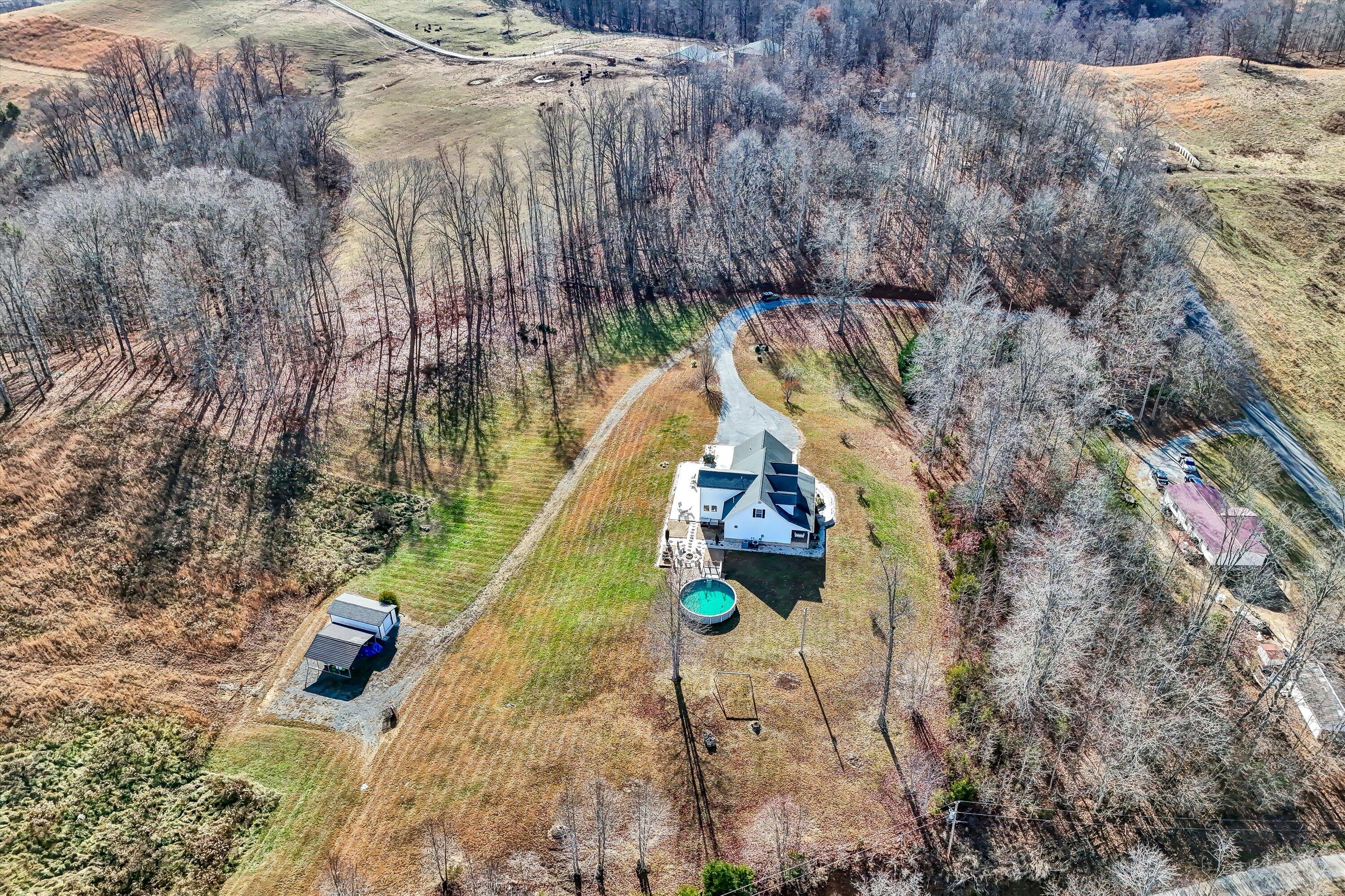 1911 Chinquipin Road Sneedville, TN 37869 - Photo 24 of 47 44-1911 Chinquipin Rd-44