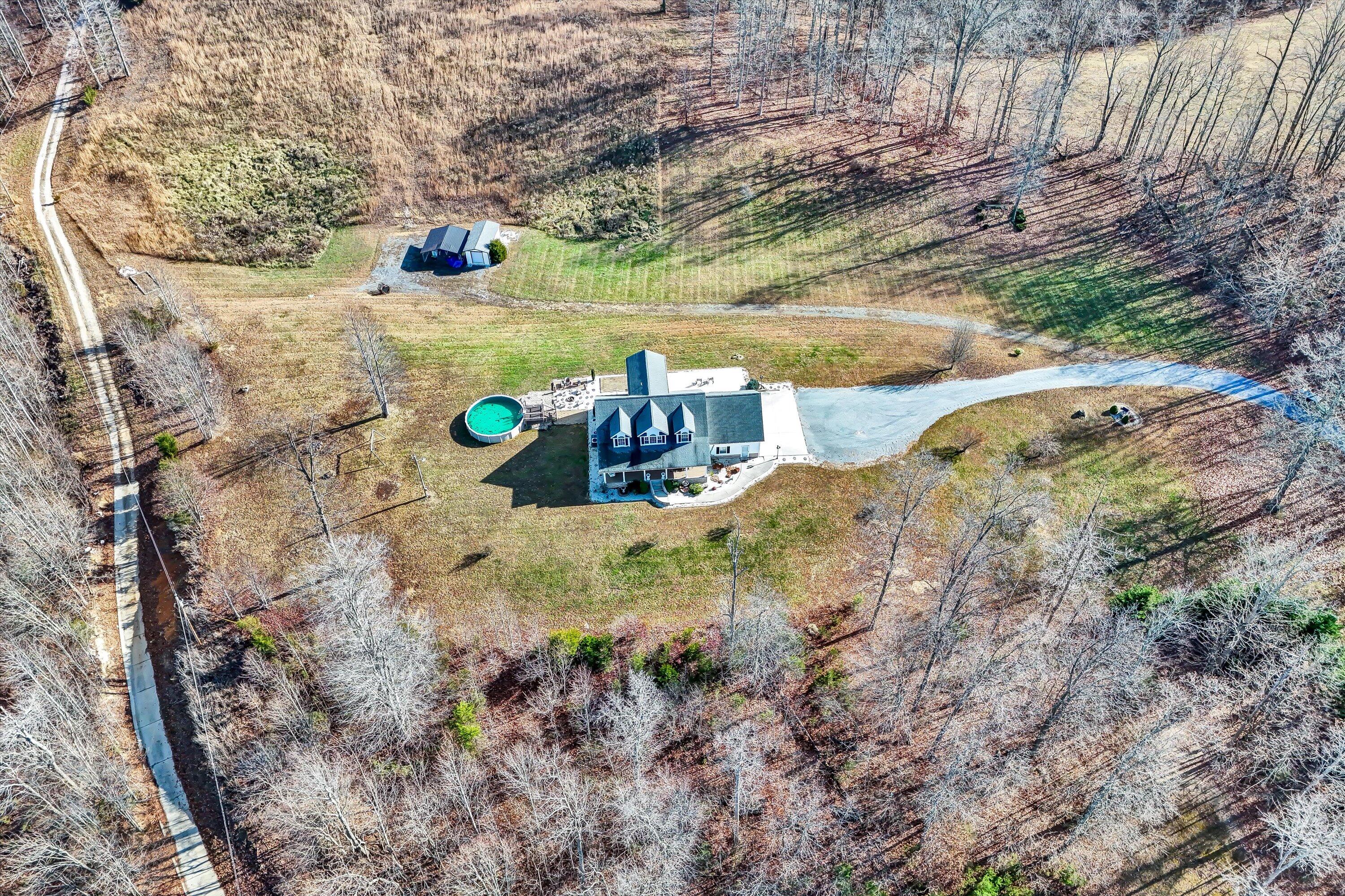 1911 Chinquipin Road Sneedville, TN 37869 - Photo 25 of 47 41-1911 Chinquipin Rd-41