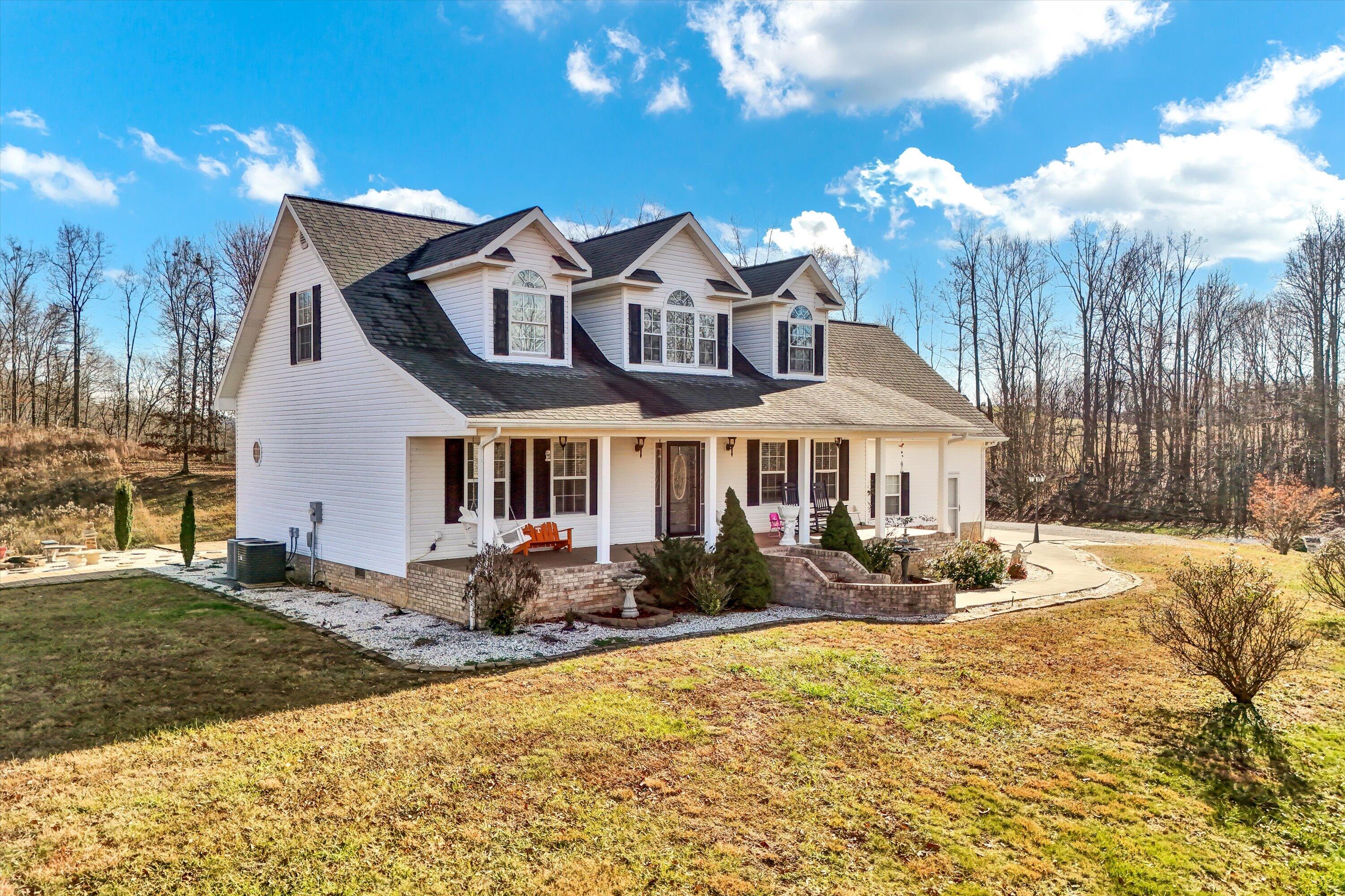 1911 Chinquipin Road Sneedville, TN 37869 - Photo 5 of 47 03-1911 Chinquipin Rd-3
