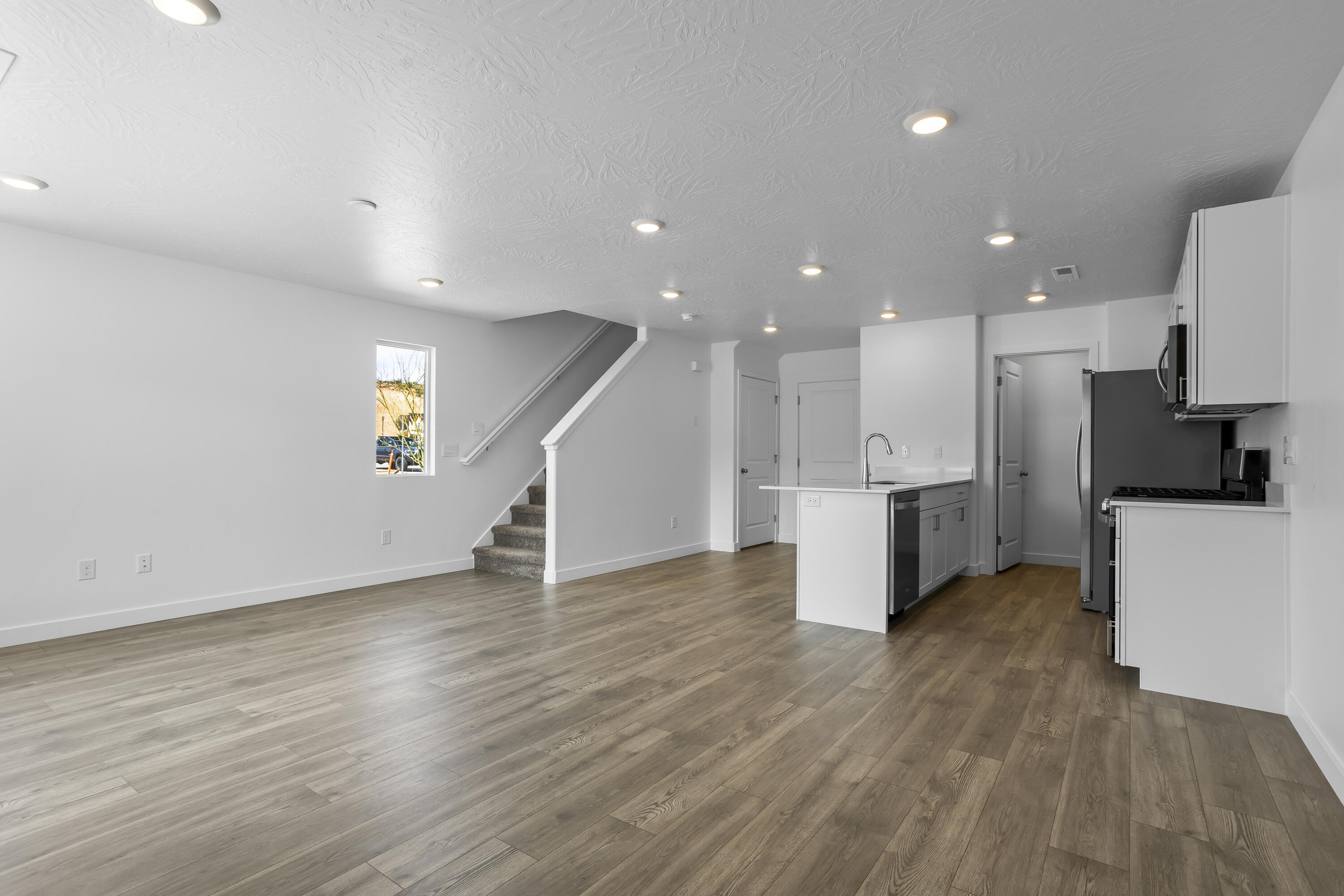 2214 Wolverine Way, Unit 2526 Washington, UT 84780 - Photo 5 of 52 R6__2216