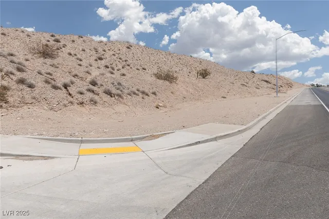 $1,825,000 | 601 Hillside Drive, Mesquite, NV 89027