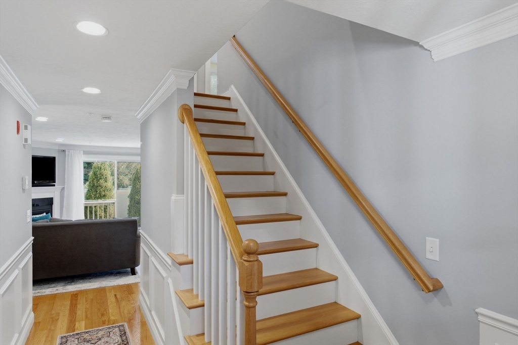 161 Broad Street, Unit 2 Hudson, MA 01749 - Photo 8 of 32