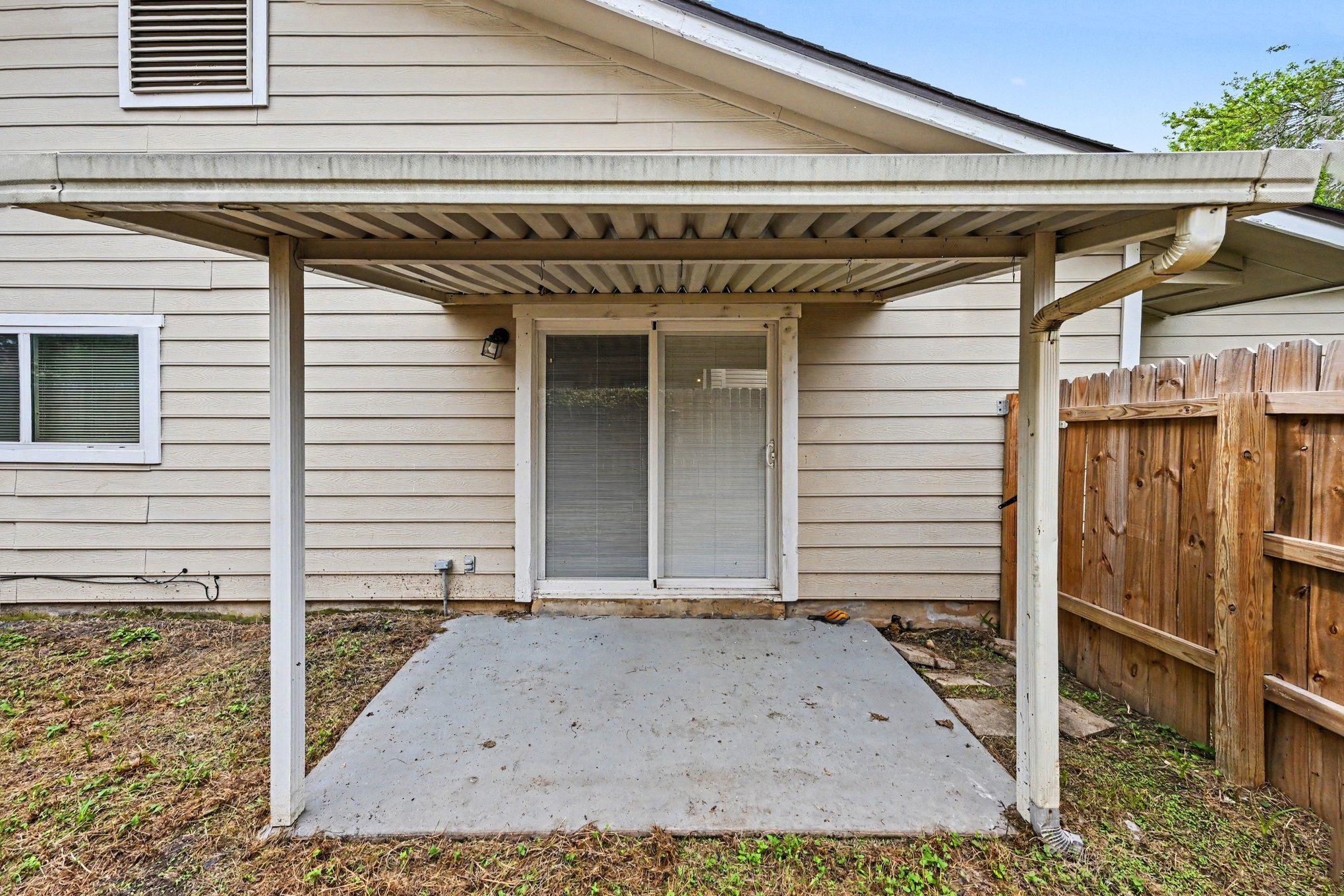 8406 Forest Ridge Drive San Antonio, TX 78239 - Photo 27 of 33 a view of a house with a door