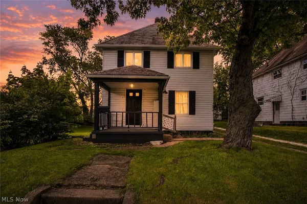 $99,900 | 1424 South Liberty Avenue, Alliance, OH 44601