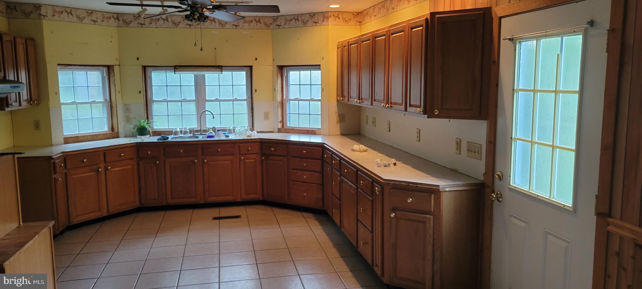 45 Clapsaddle Road Gettysburg, PA 17325 - Photo 4 of 6 Gallery Image 4