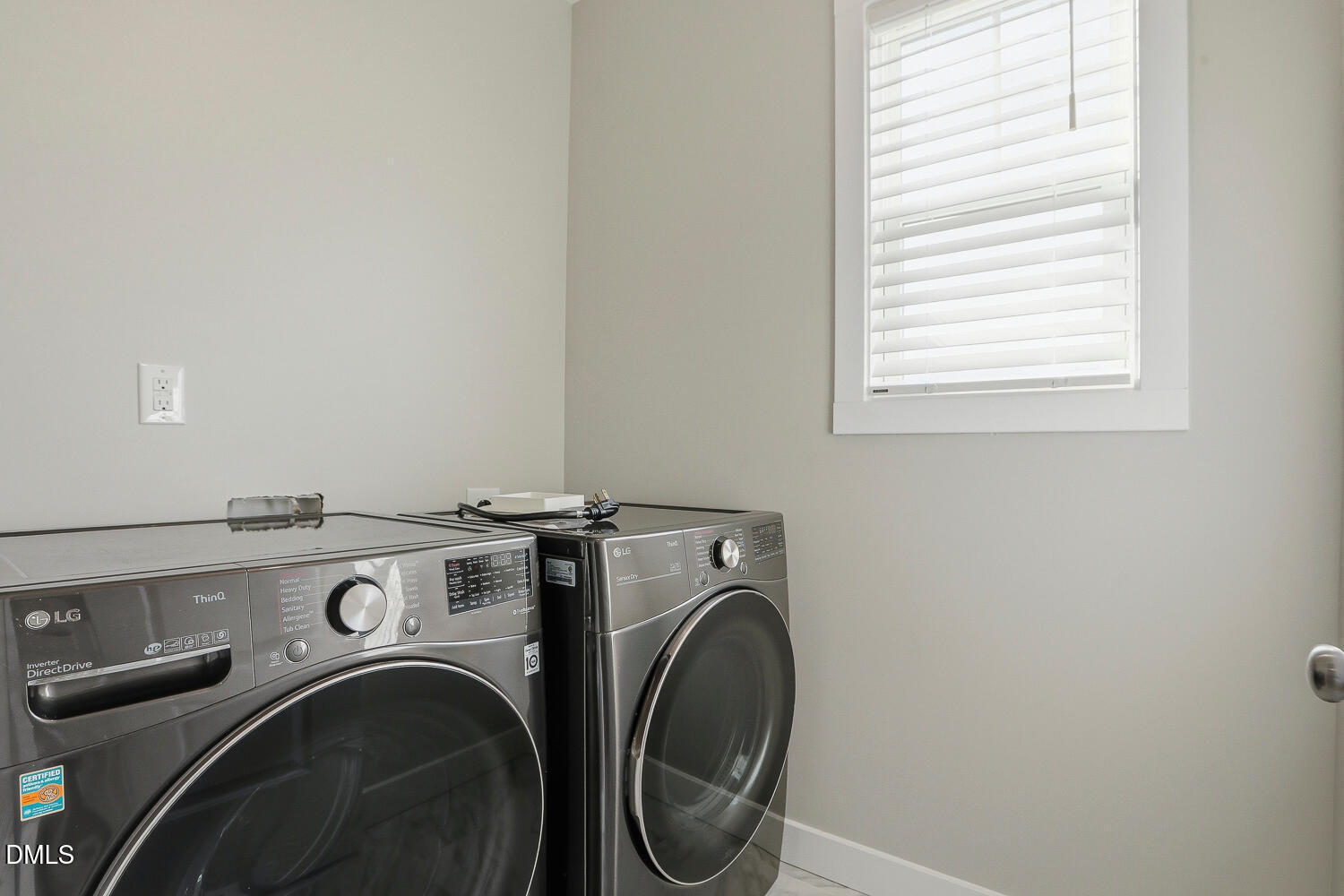 1605 Boyer Street Raleigh, NC 27610 - Photo 28 of 38 a utility room with dryer and washer