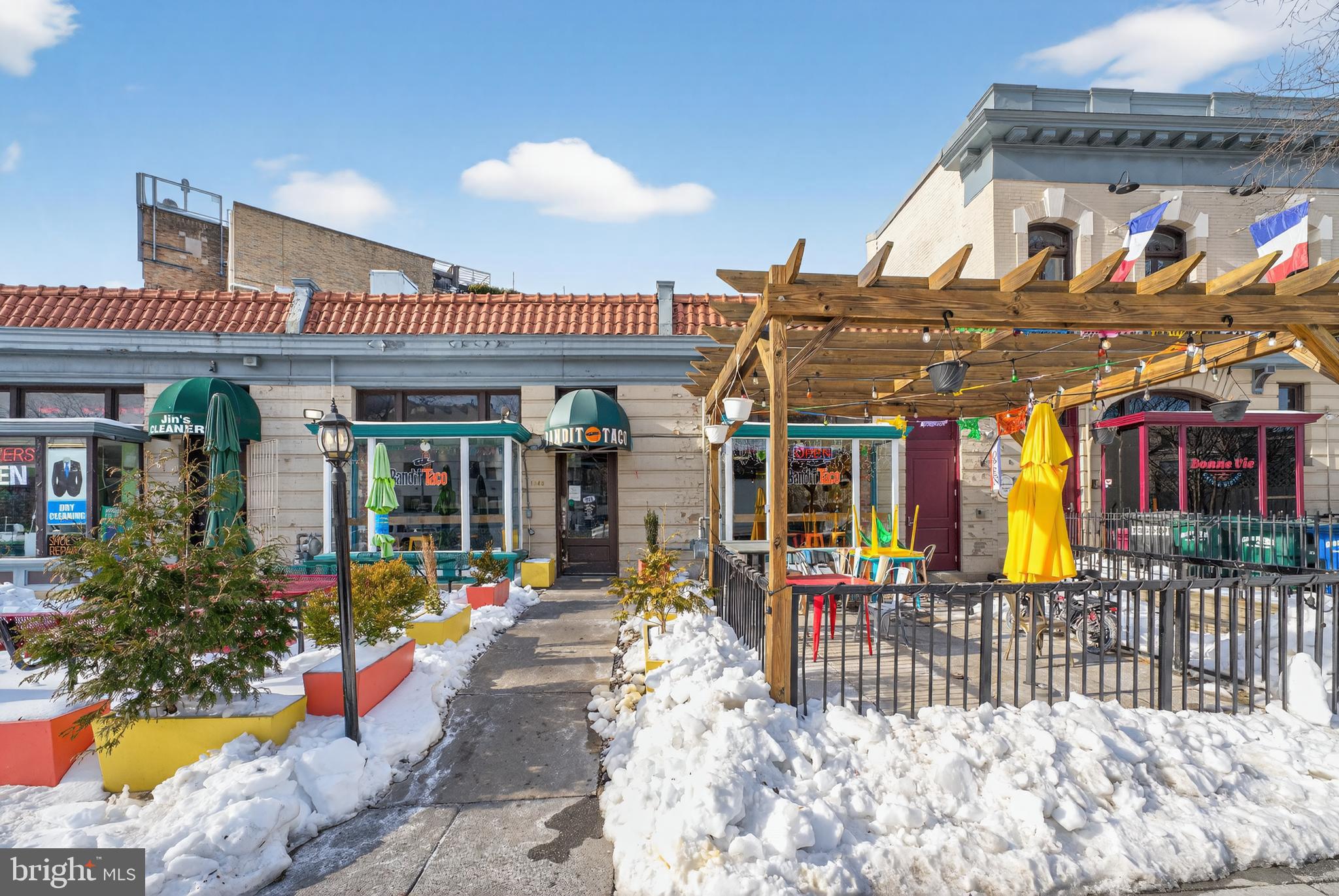 2001 16th Street Northwest, Unit 307 Washington, DC 20009 - Photo 26 of 27 a view of a building with a porch
