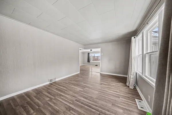 $285,900 | 800 O'Brien Road, Jackson, MI 49201