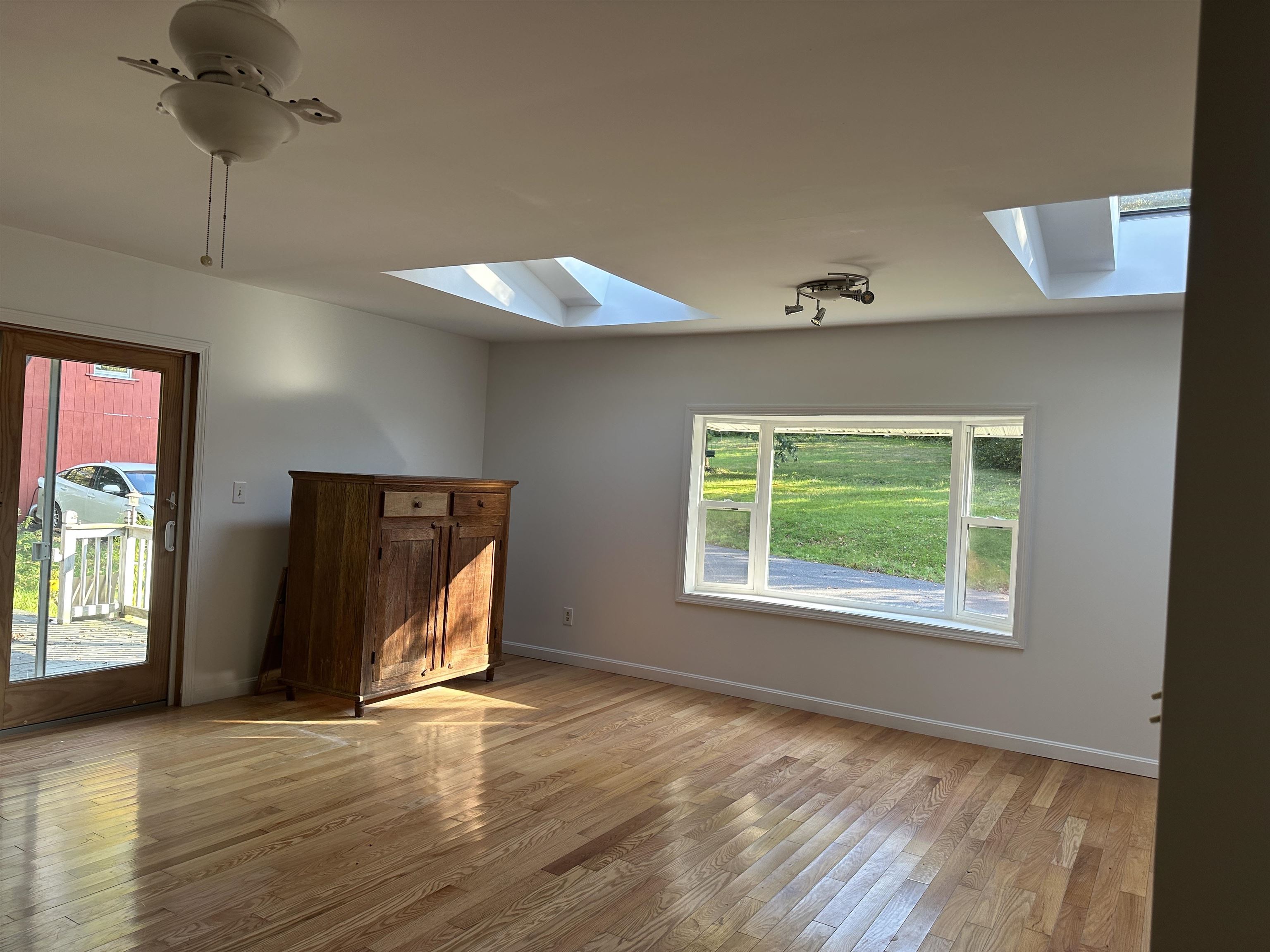 766 Highway 5 Dummerston, VT 05301 - Photo 7 of 34 Gallery Image 7