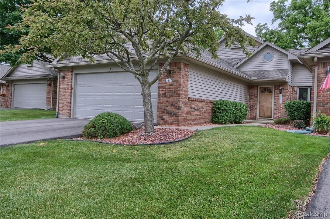 3112 Rivers Edge Drive Wayne, MI 48184 - Photo 1 of 36 Front.jpg