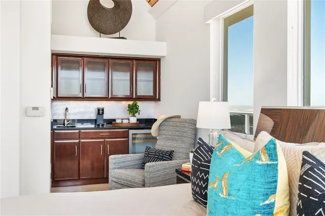 $5,000,000 | 534 Beach Road, Sarasota, FL 34242