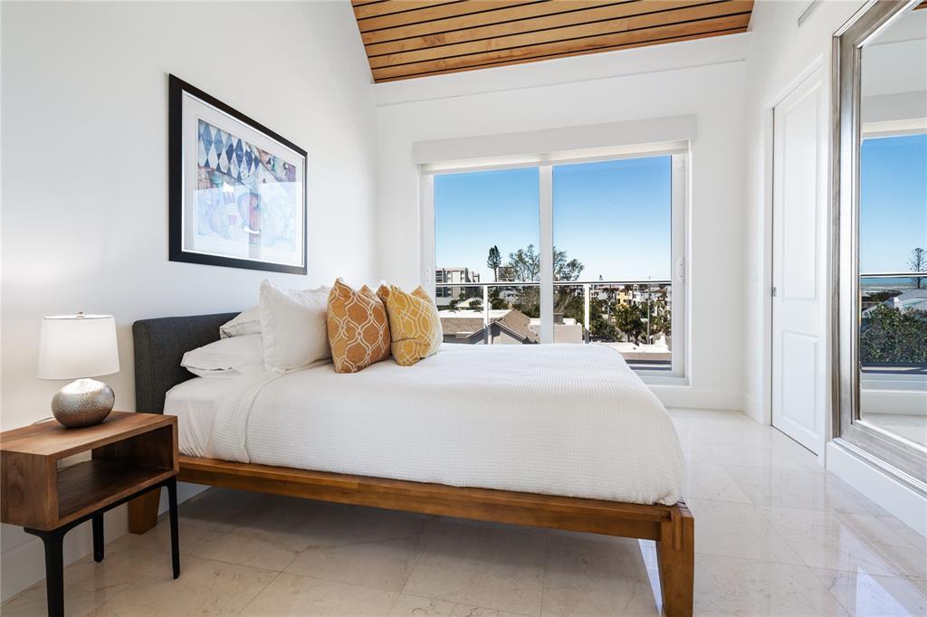 534 Beach Road Sarasota, FL 34242 - Photo 27 of 90