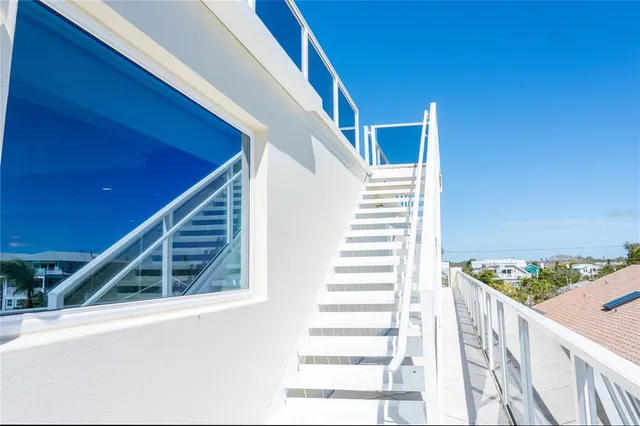 $5,000,000 | 534 Beach Road, Sarasota, FL 34242