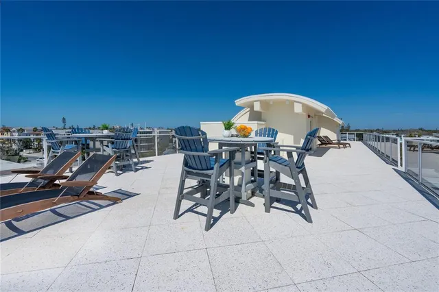 $5,000,000 | 534 Beach Road, Sarasota, FL 34242