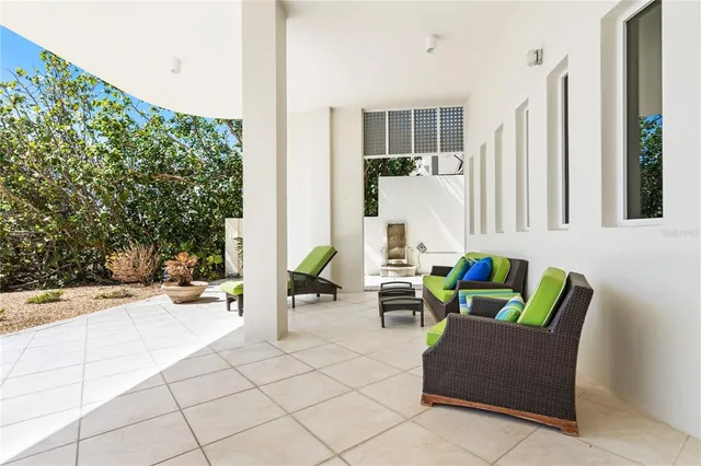 $5,000,000 | 534 Beach Road, Sarasota, FL 34242